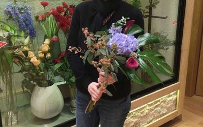 Chakra Müşterileri Florart Foristleri’nin Rehberliğinde Çiçek Düzenliyor